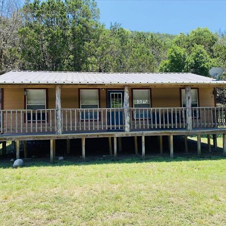 Riverstone Cabins Hotel Leakey Exterior foto
