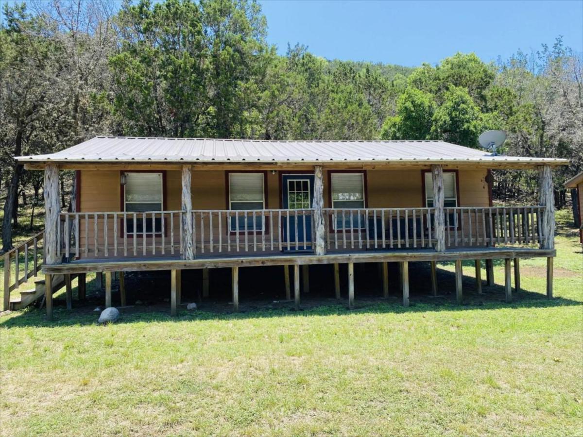 Riverstone Cabins Hotel Leakey Exterior foto